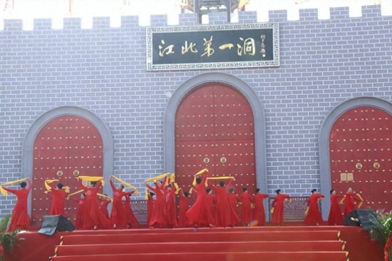 云图片